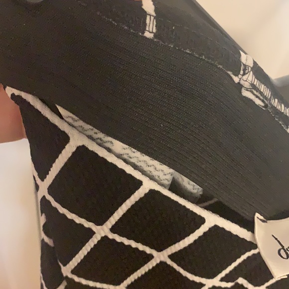 Joseph Ribkoff capris - Picture 4 of 4